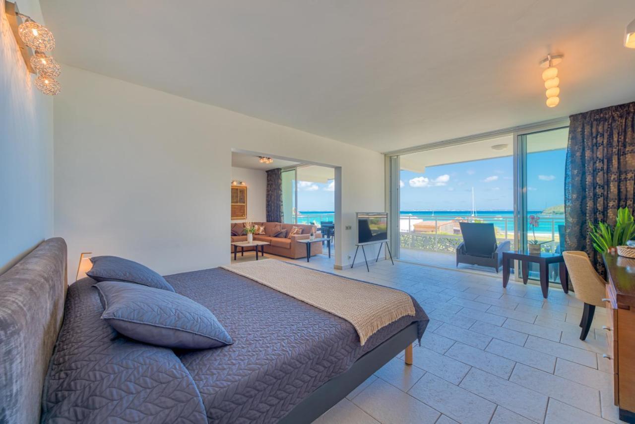 Le Domaine Anse Marcel Beach Resort Exterior foto