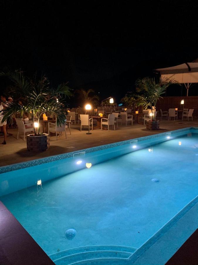 Le Domaine Anse Marcel Beach Resort Exterior foto