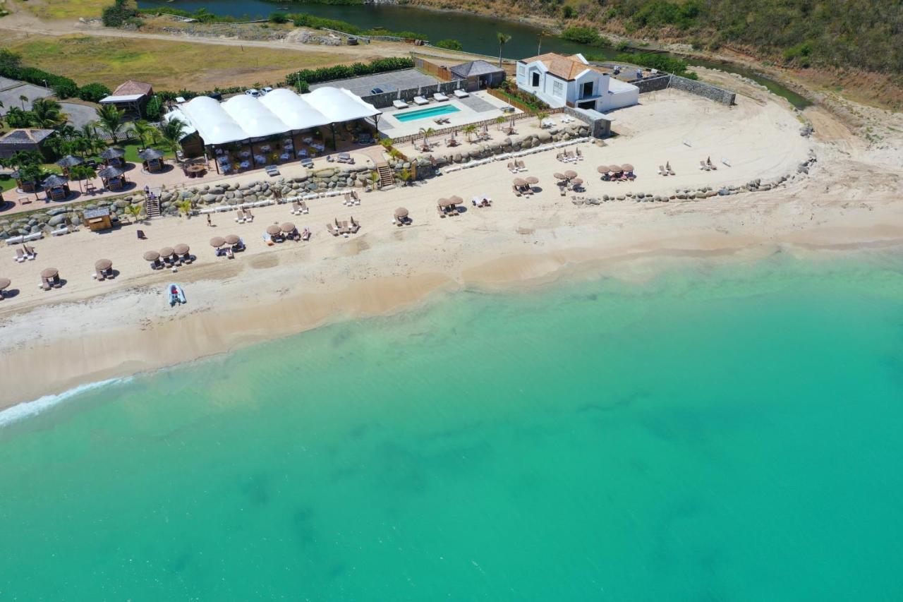 Le Domaine Anse Marcel Beach Resort Exterior foto